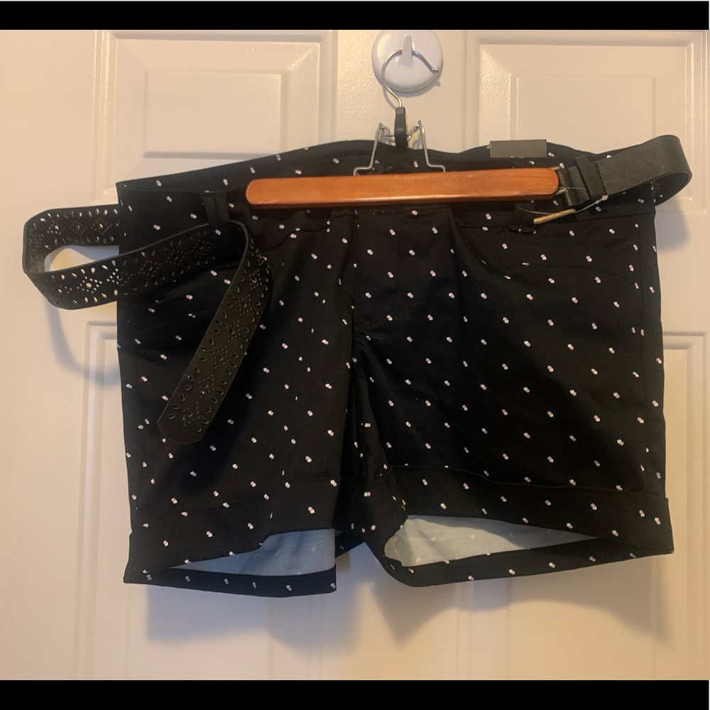 NWT Torrid Shorts Black white & pink dots Size 16
